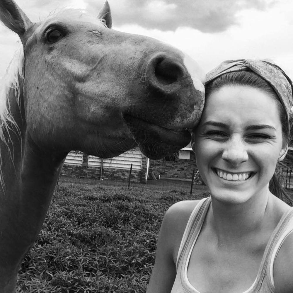 Meet your Posher, Adrienne